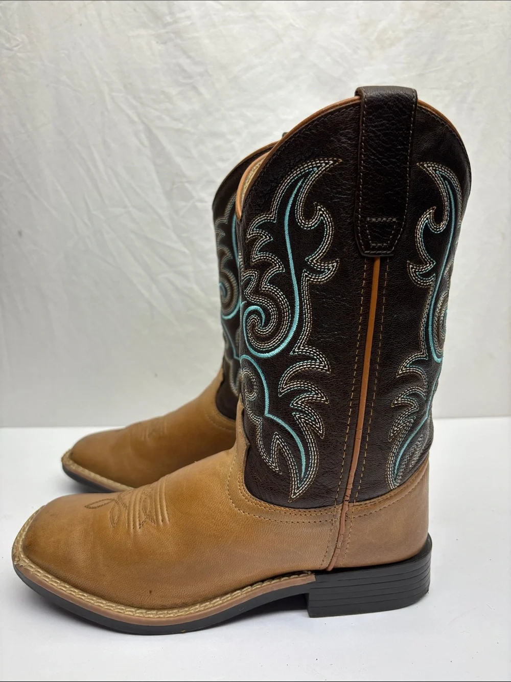 Cowboy Legend Two-Tone Western Leather Boots, SZ 3 little boy